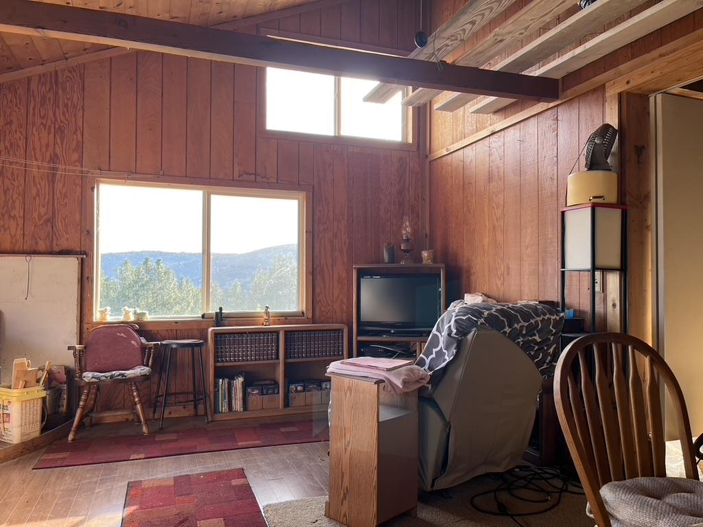 Detail Gallery Image 4 of 11 For 28860 Loma Chiquita Rd, Los Gatos,  CA 95033 - 1 Beds | 2 Baths