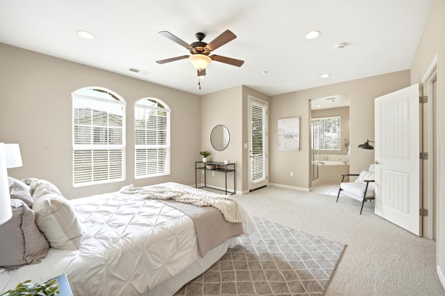 Detail Gallery Image 14 of 42 For 7902 English Oak Cir, Gilroy,  CA 95020 - 3 Beds | 2/1 Baths
