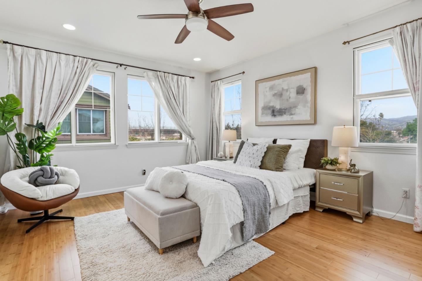 Detail Gallery Image 22 of 36 For 257 Rayos Del Sol Dr, San Jose,  CA 95116 - 4 Beds | 4 Baths