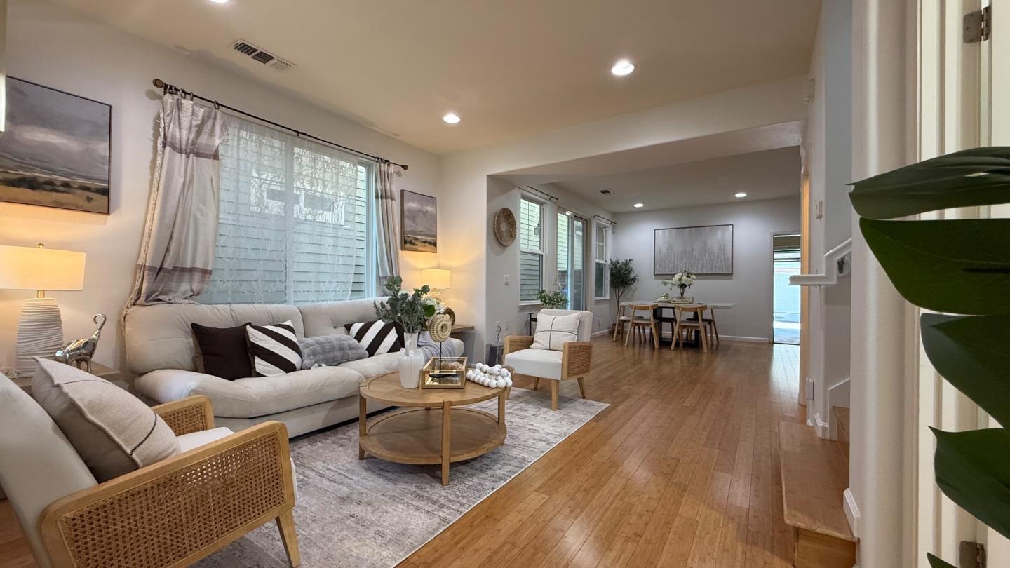 Detail Gallery Image 37 of 40 For 257 Rayos Del Sol Dr, San Jose,  CA 95116 - 4 Beds | 4 Baths