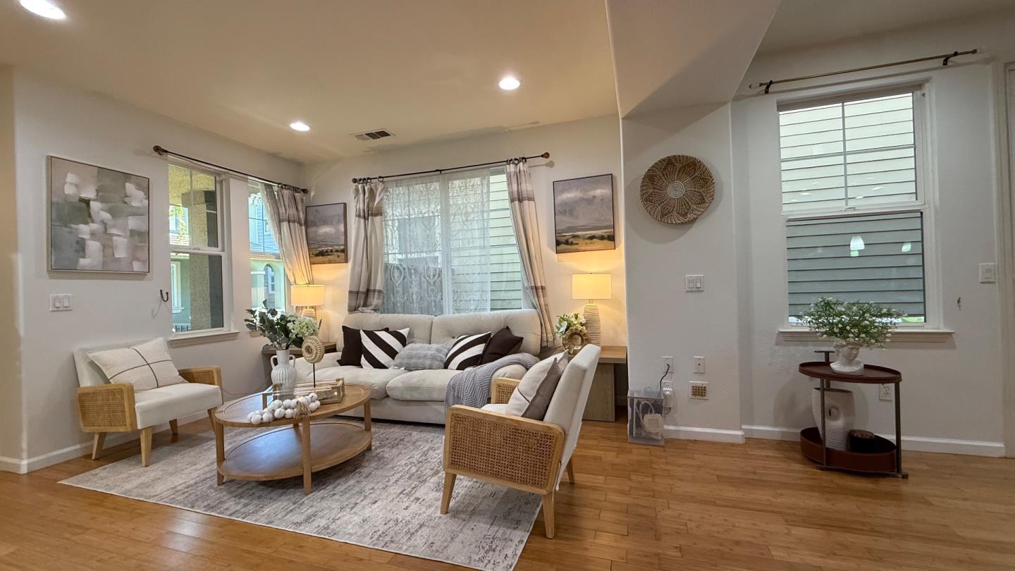 Detail Gallery Image 39 of 40 For 257 Rayos Del Sol Dr, San Jose,  CA 95116 - 4 Beds | 4 Baths