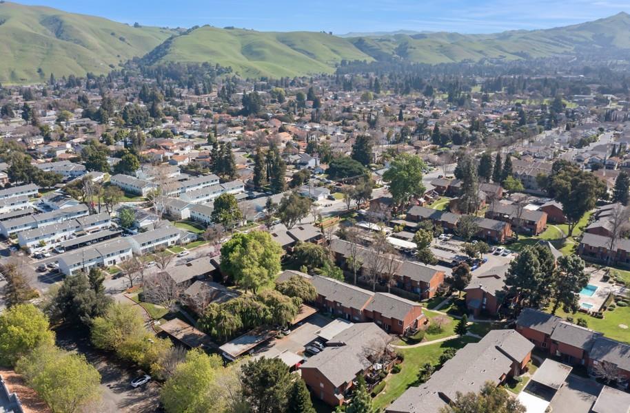 Detail Gallery Image 3 of 20 For 38623 Cherry Ln #203,  Fremont,  CA 94536 - 2 Beds | 1 Baths