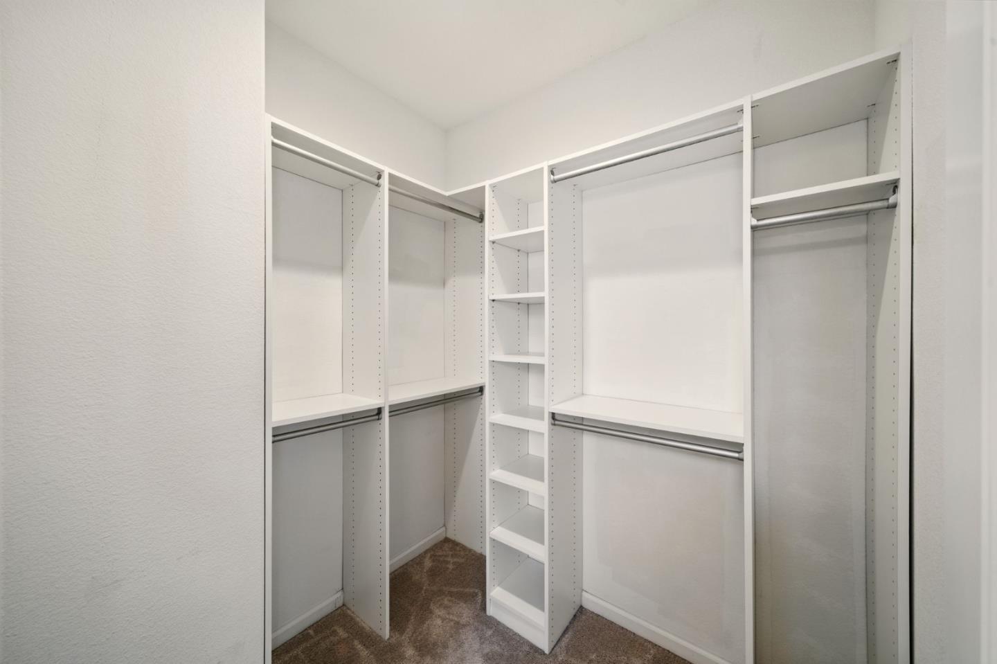 Detail Gallery Image 29 of 39 For 26540 Hayward Blvd, Hayward,  CA 94542 - 3 Beds | 3/1 Baths