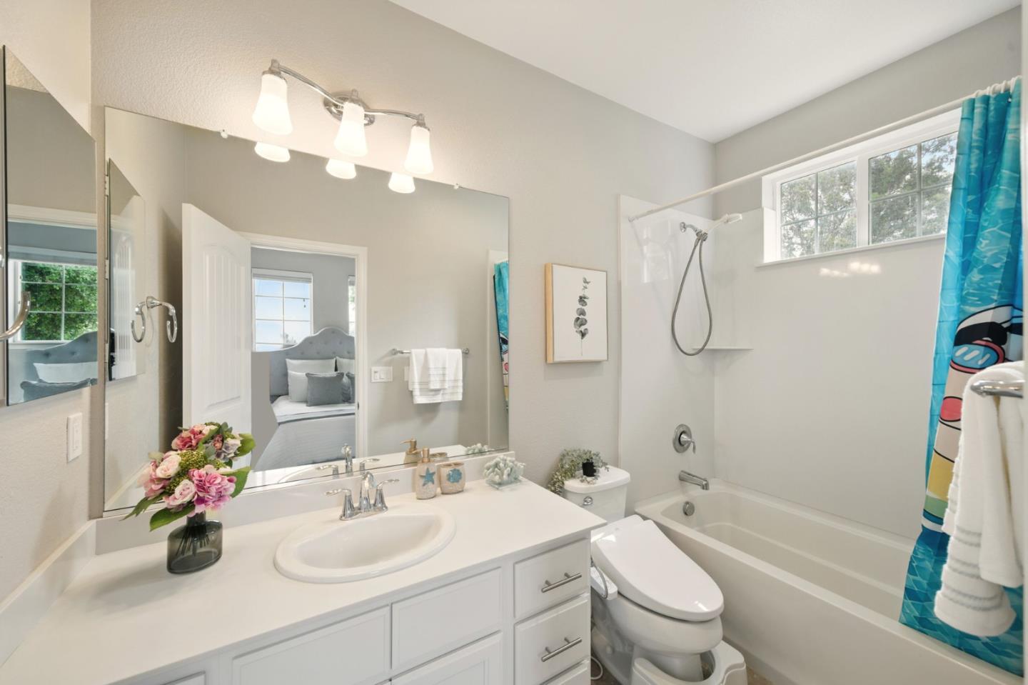 Detail Gallery Image 30 of 39 For 26540 Hayward Blvd, Hayward,  CA 94542 - 3 Beds | 3/1 Baths