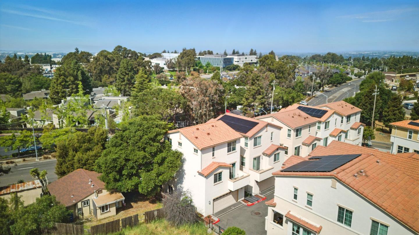 Detail Gallery Image 34 of 39 For 26540 Hayward Blvd, Hayward,  CA 94542 - 3 Beds | 3/1 Baths