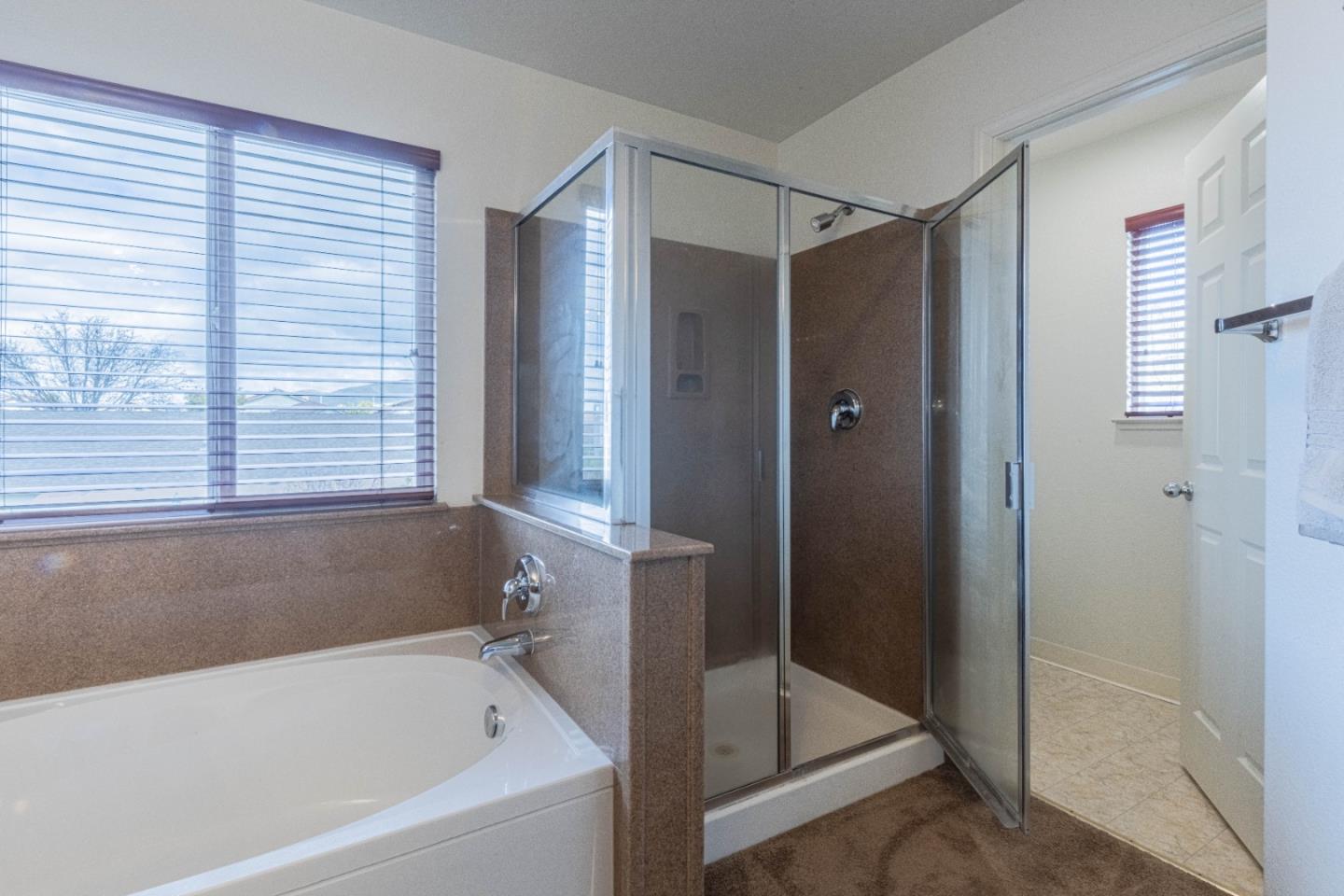 Detail Gallery Image 31 of 51 For 965 Las Flores St, Soledad,  CA 93960 - 6 Beds | 3 Baths