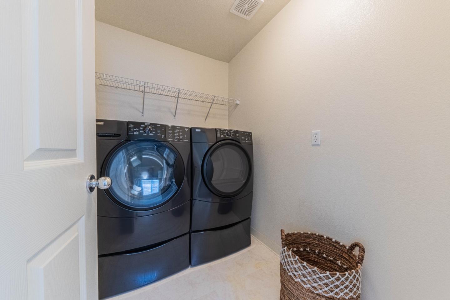 Detail Gallery Image 44 of 51 For 965 Las Flores St, Soledad,  CA 93960 - 6 Beds | 3 Baths