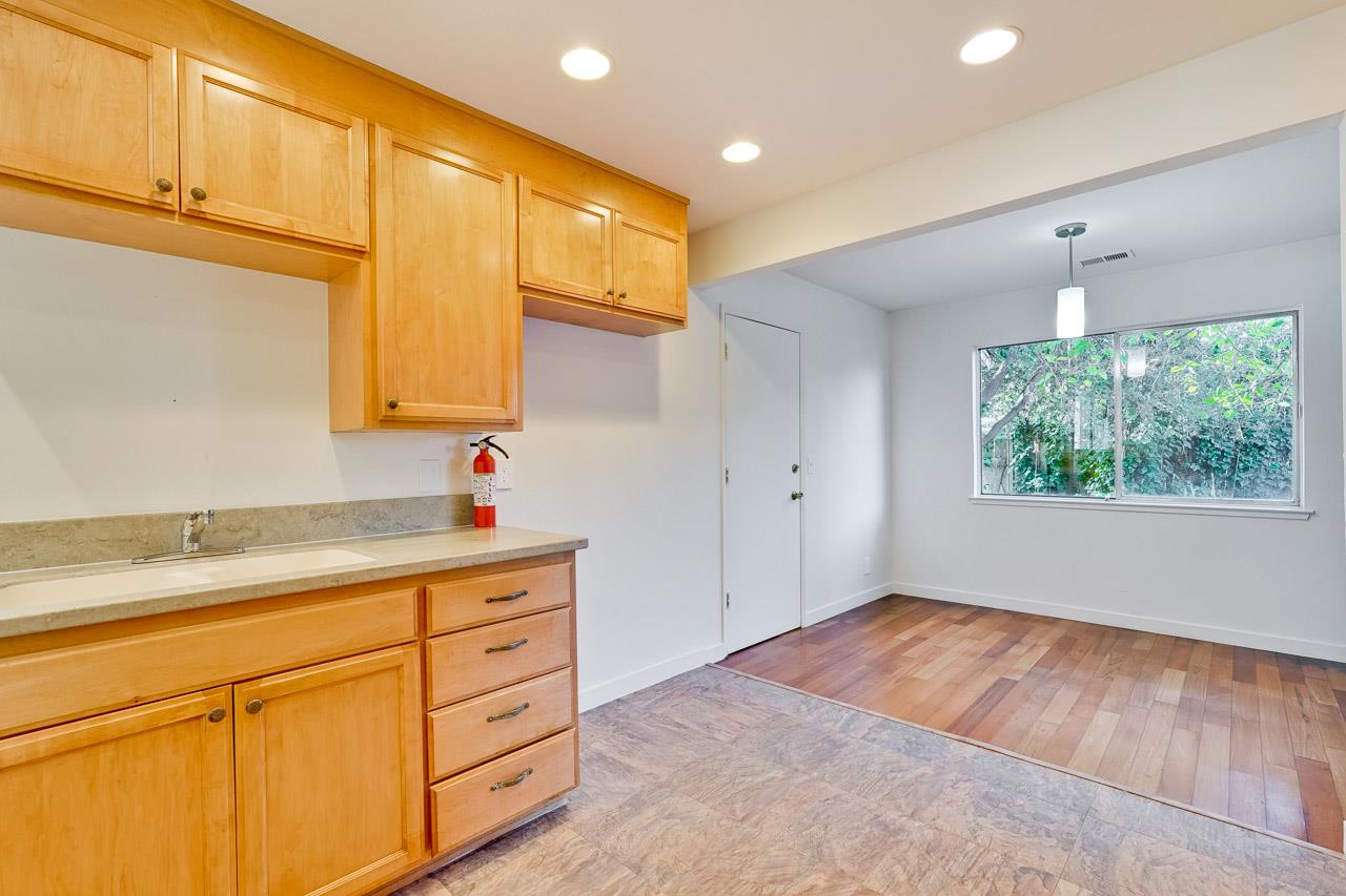 Detail Gallery Image 8 of 25 For 1641 Santee Dr, San Jose,  CA 95122 - 3 Beds | 2 Baths