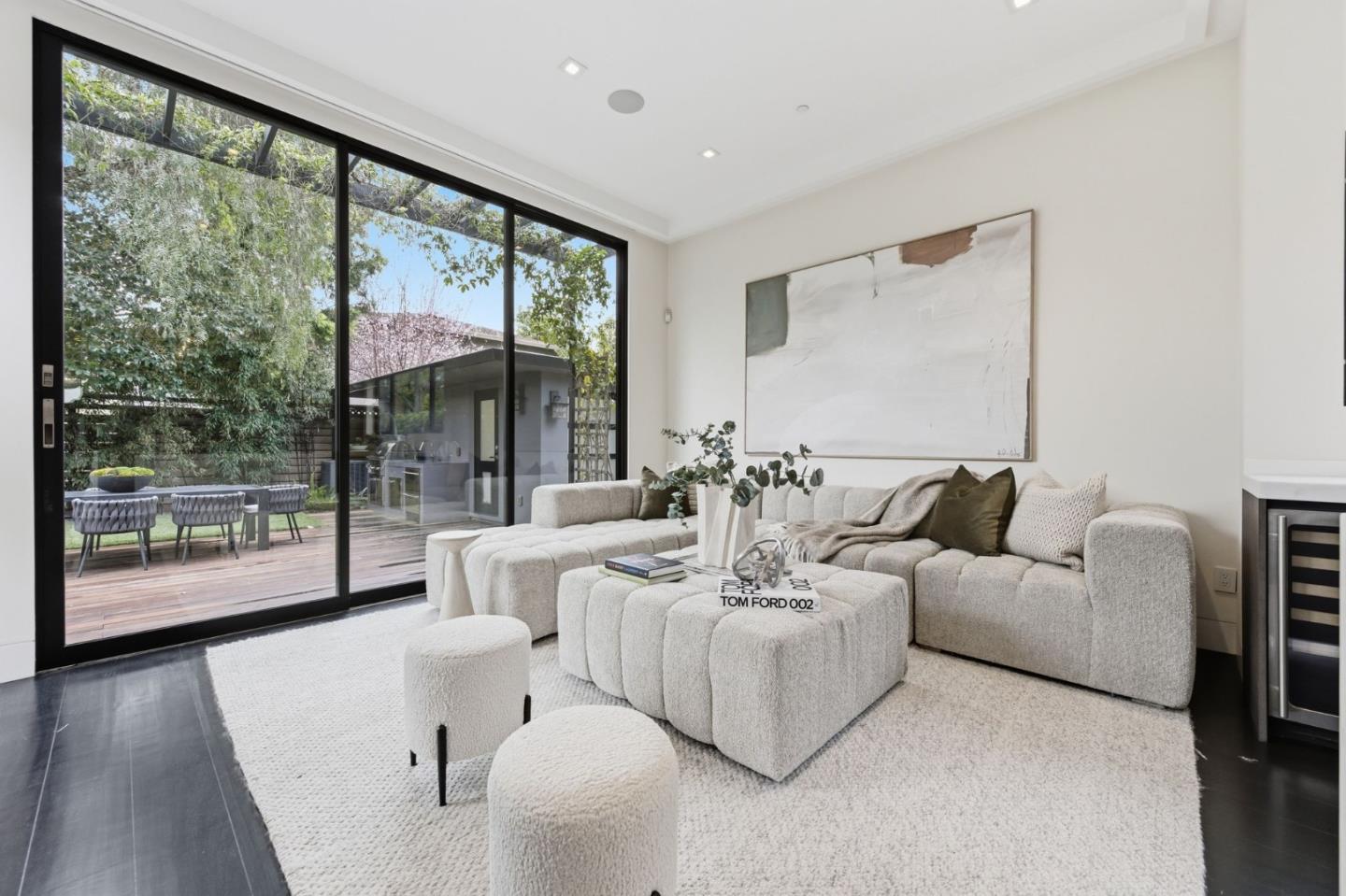 Detail Gallery Image 16 of 65 For 838 Cowper St, Palo Alto,  CA 94301 - 5 Beds | 4/2 Baths