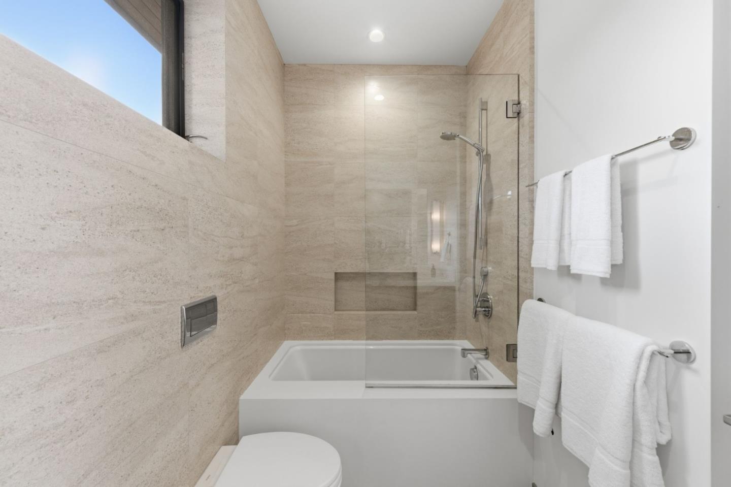 Detail Gallery Image 28 of 65 For 838 Cowper St, Palo Alto,  CA 94301 - 5 Beds | 4/2 Baths