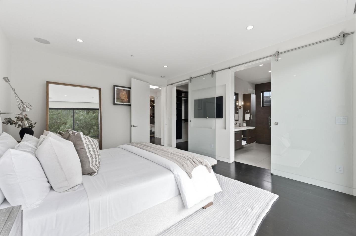 Detail Gallery Image 30 of 65 For 838 Cowper St, Palo Alto,  CA 94301 - 5 Beds | 4/2 Baths