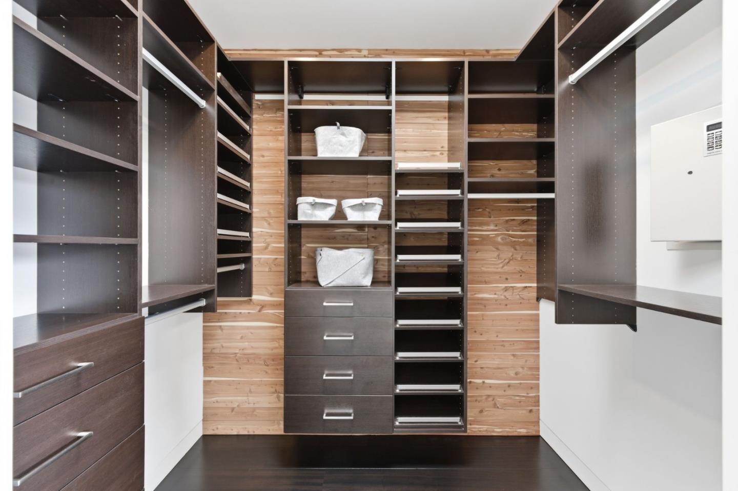 Detail Gallery Image 31 of 65 For 838 Cowper St, Palo Alto,  CA 94301 - 5 Beds | 4/2 Baths