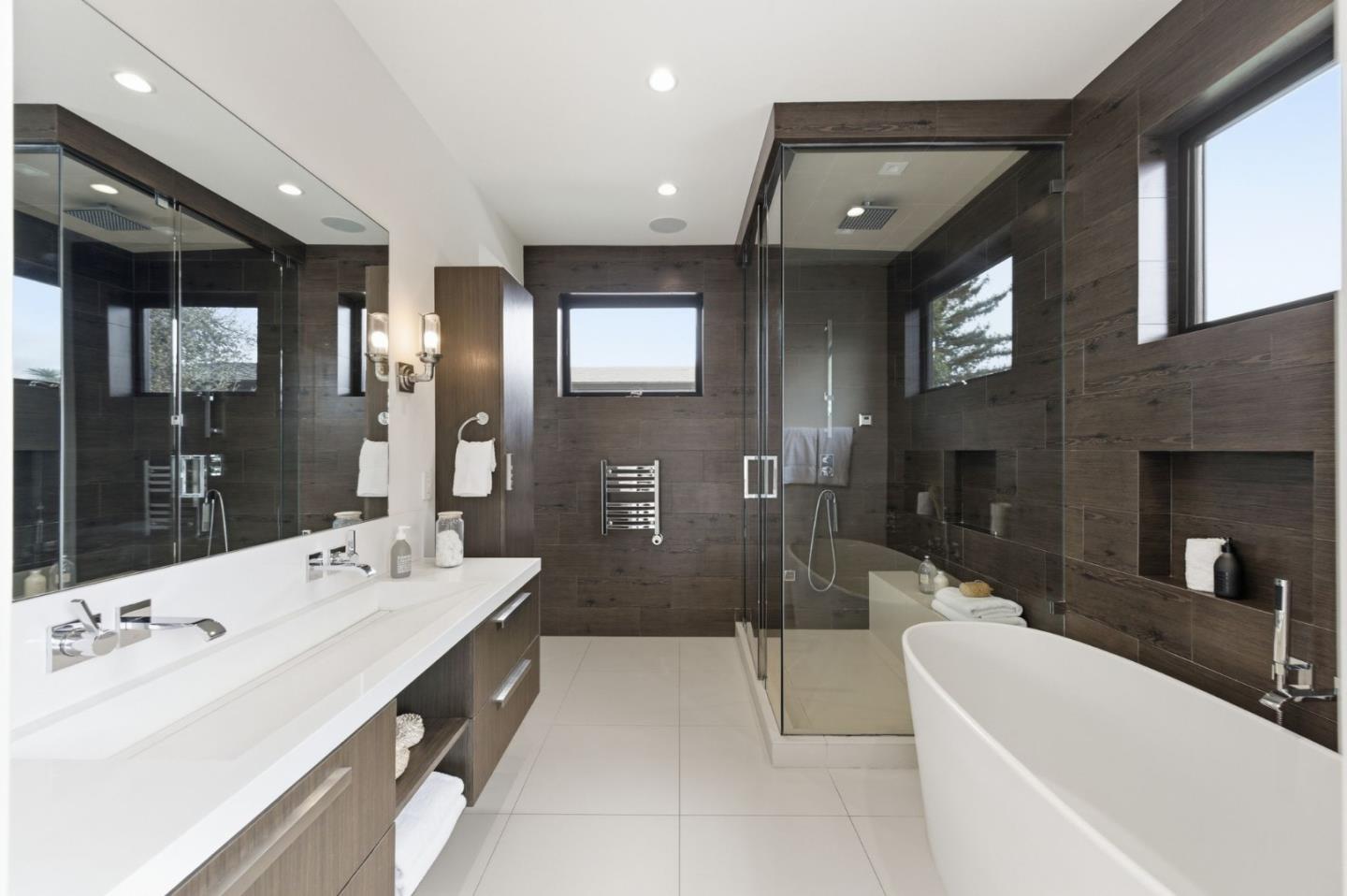 Detail Gallery Image 32 of 65 For 838 Cowper St, Palo Alto,  CA 94301 - 5 Beds | 4/2 Baths