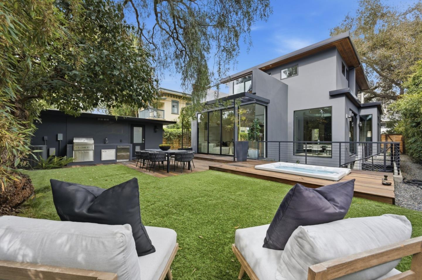 Detail Gallery Image 56 of 65 For 838 Cowper St, Palo Alto,  CA 94301 - 5 Beds | 4/2 Baths