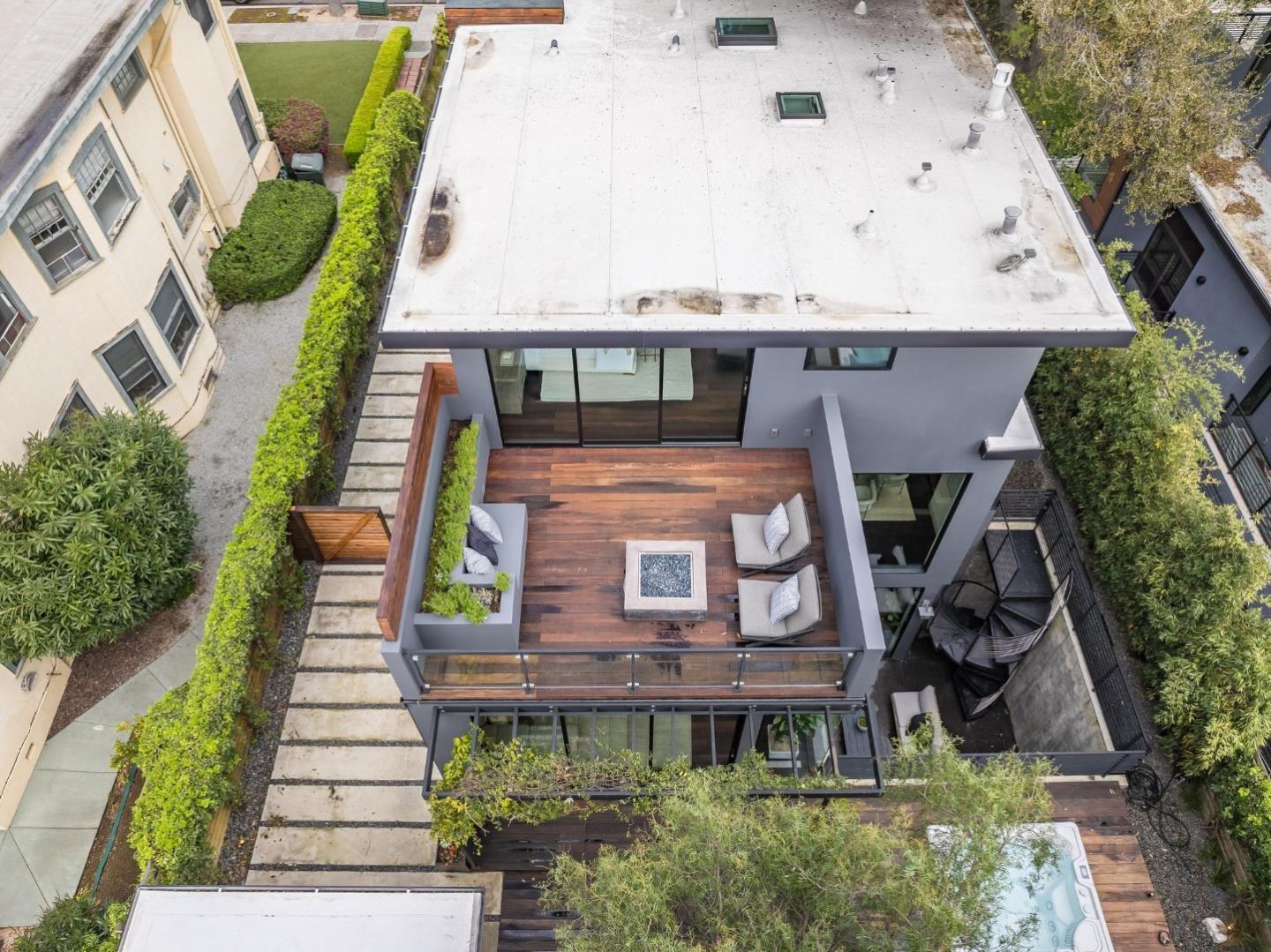 Detail Gallery Image 63 of 65 For 838 Cowper St, Palo Alto,  CA 94301 - 5 Beds | 4/2 Baths