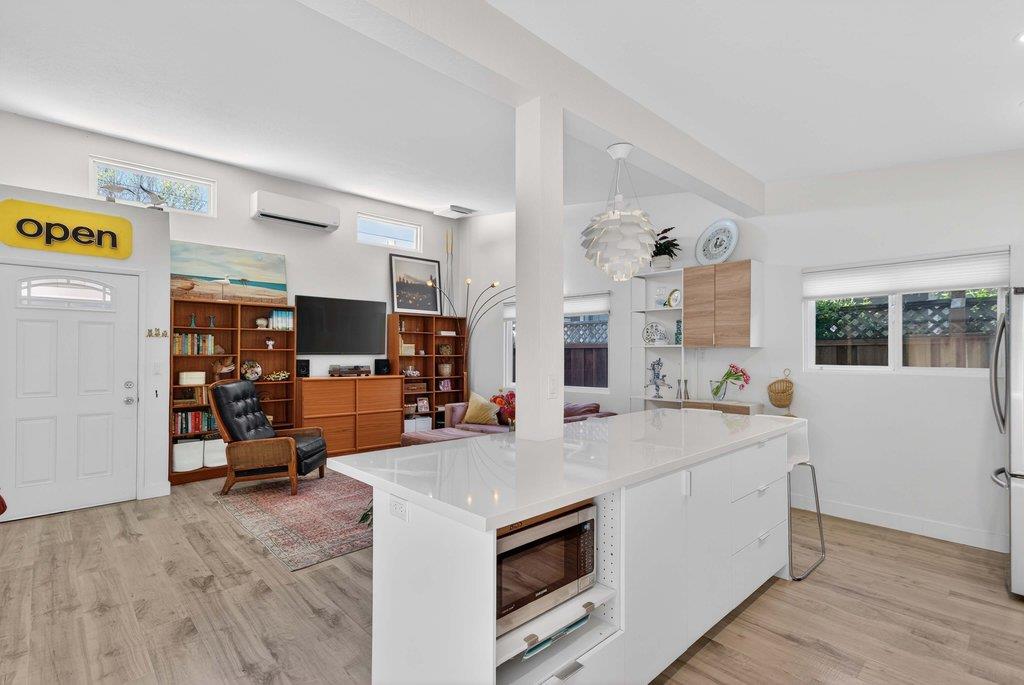 Detail Gallery Image 11 of 39 For 118 Rankin St, Santa Cruz,  CA 95060 - 3 Beds | 1 Baths