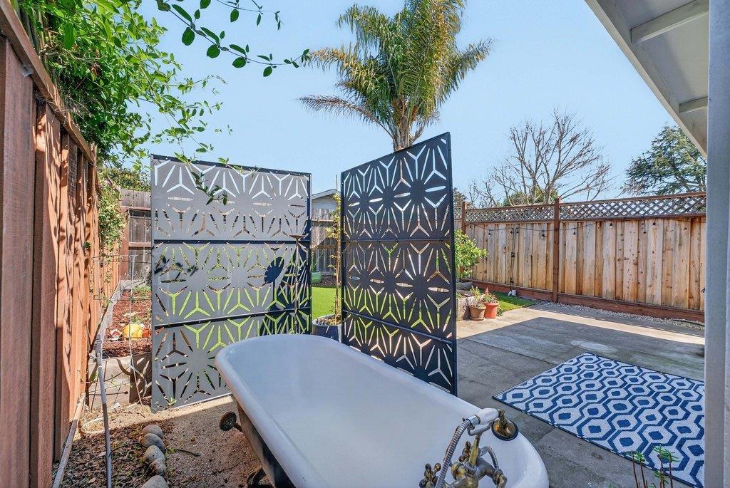 Detail Gallery Image 24 of 39 For 118 Rankin St, Santa Cruz,  CA 95060 - 3 Beds | 1 Baths