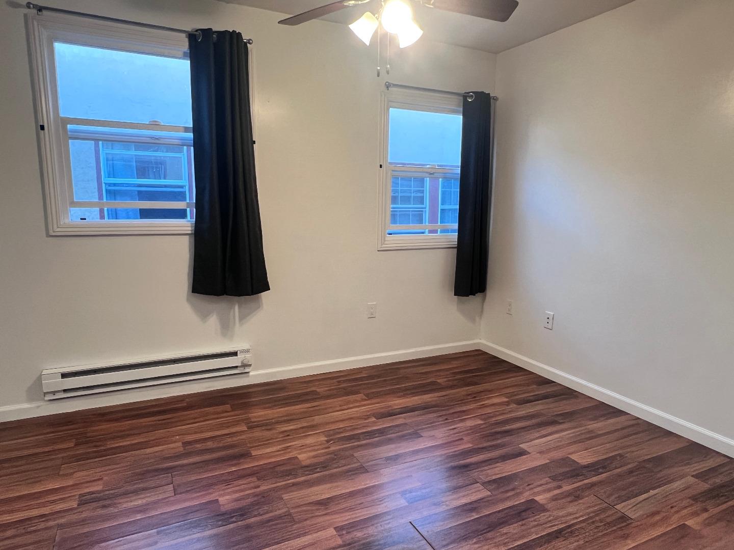 Detail Gallery Image 8 of 13 For 1627 Fairview St #B,  Berkeley,  CA 94703 - 1 Beds | 1 Baths