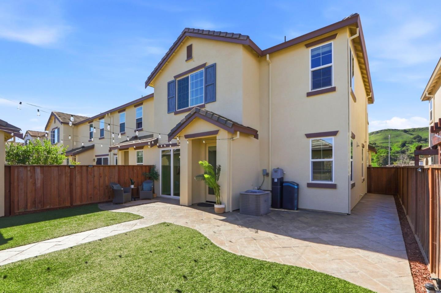 Detail Gallery Image 43 of 58 For 18971 Chicory Ln, Morgan Hill,  CA 95037 - 4 Beds | 2/1 Baths