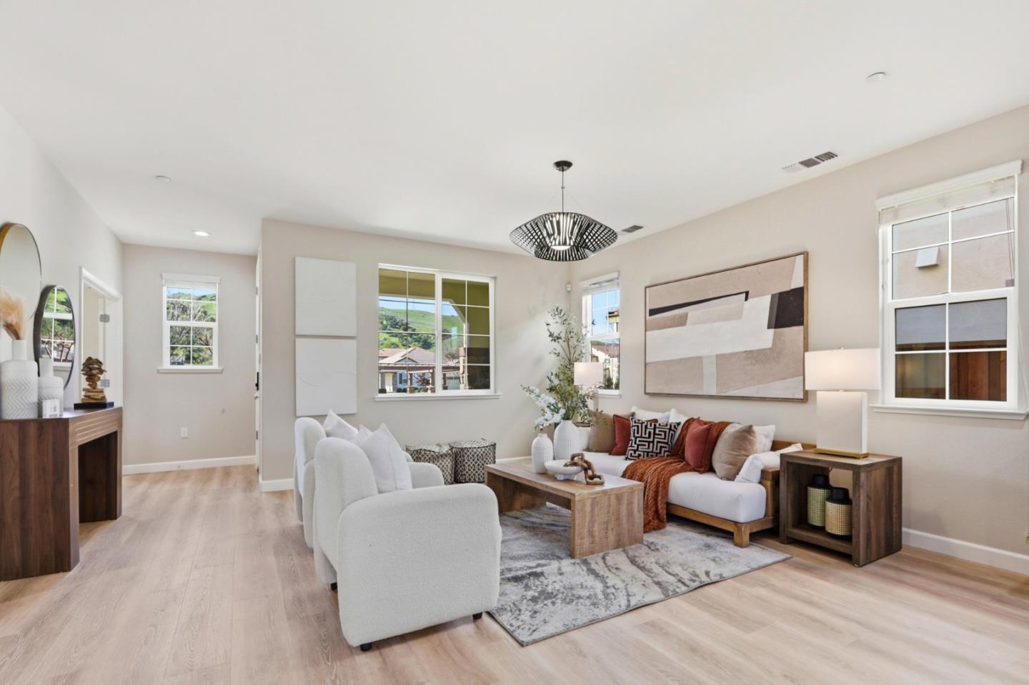 Detail Gallery Image 8 of 58 For 18971 Chicory Ln, Morgan Hill,  CA 95037 - 4 Beds | 2/1 Baths