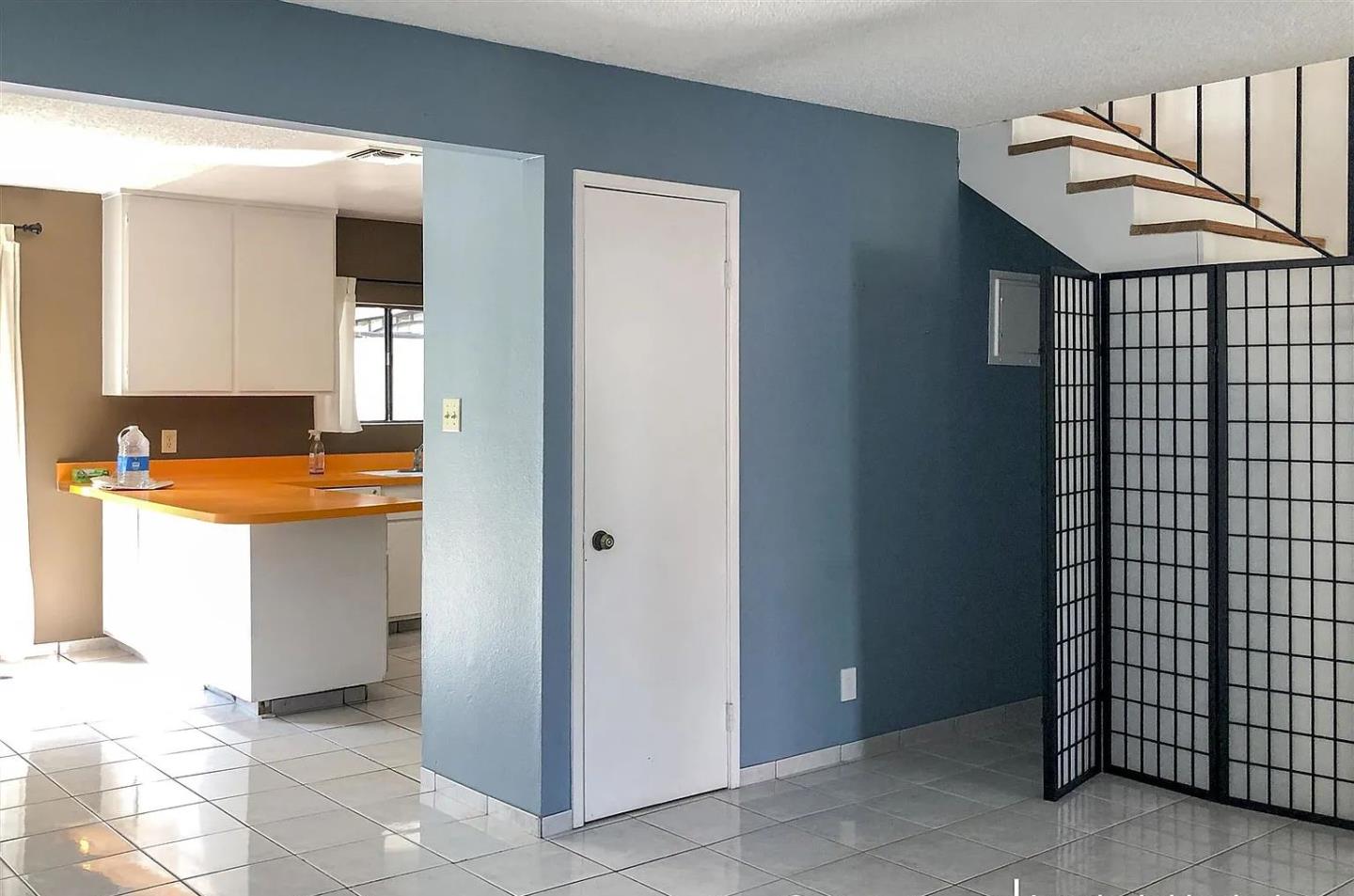 Detail Gallery Image 10 of 12 For 2240 India St, Los Angeles,  CA 90039 - 3 Beds | 2 Baths