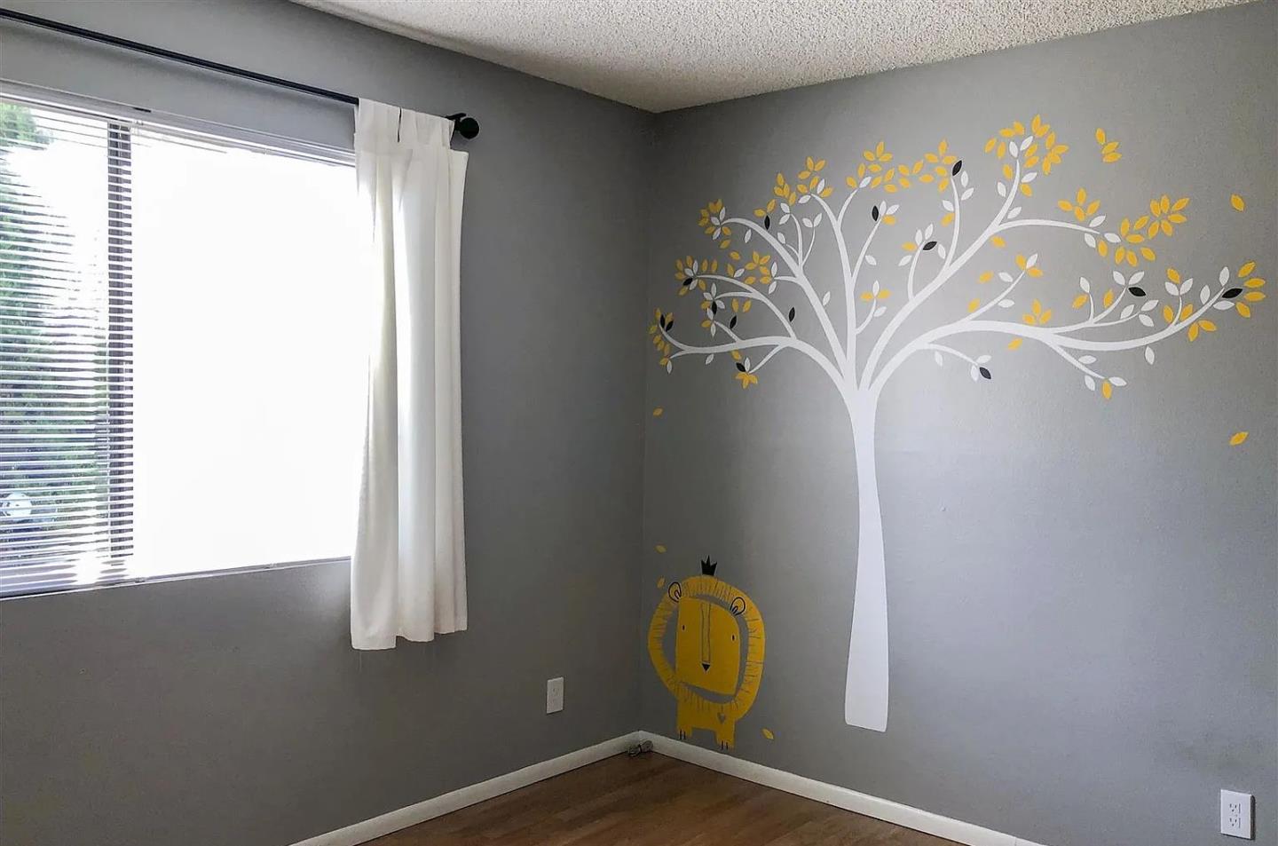 Detail Gallery Image 6 of 12 For 2240 India St, Los Angeles,  CA 90039 - 3 Beds | 2 Baths