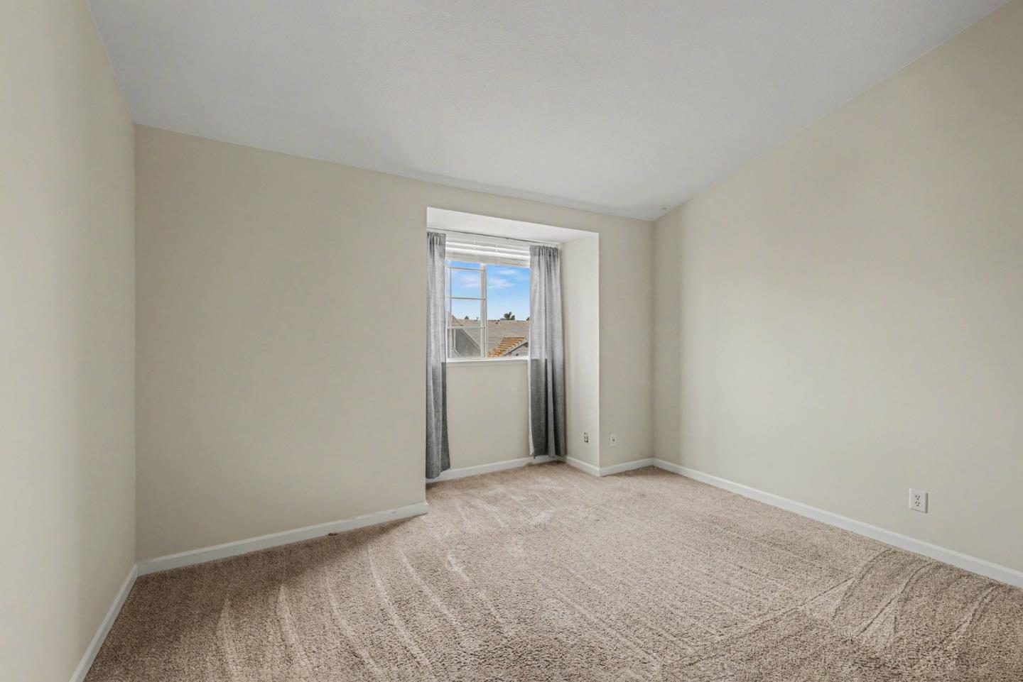 Detail Gallery Image 23 of 27 For 169 Heron Dr, Pittsburg,  CA 94565 - 4 Beds | 2/1 Baths