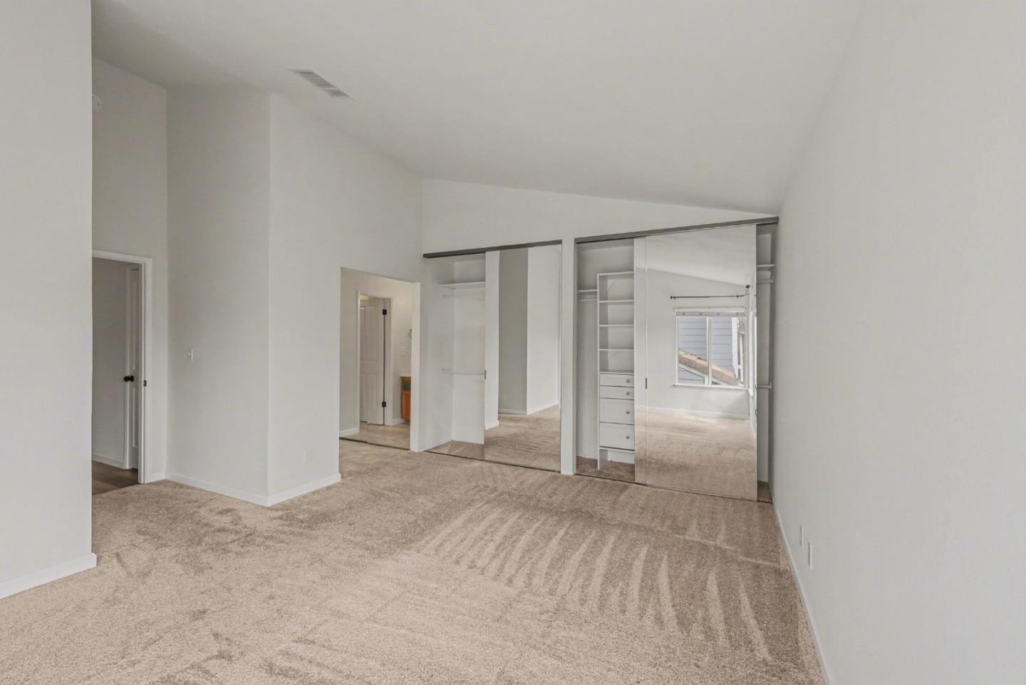 Detail Gallery Image 4 of 27 For 169 Heron Dr, Pittsburg,  CA 94565 - 4 Beds | 2/1 Baths