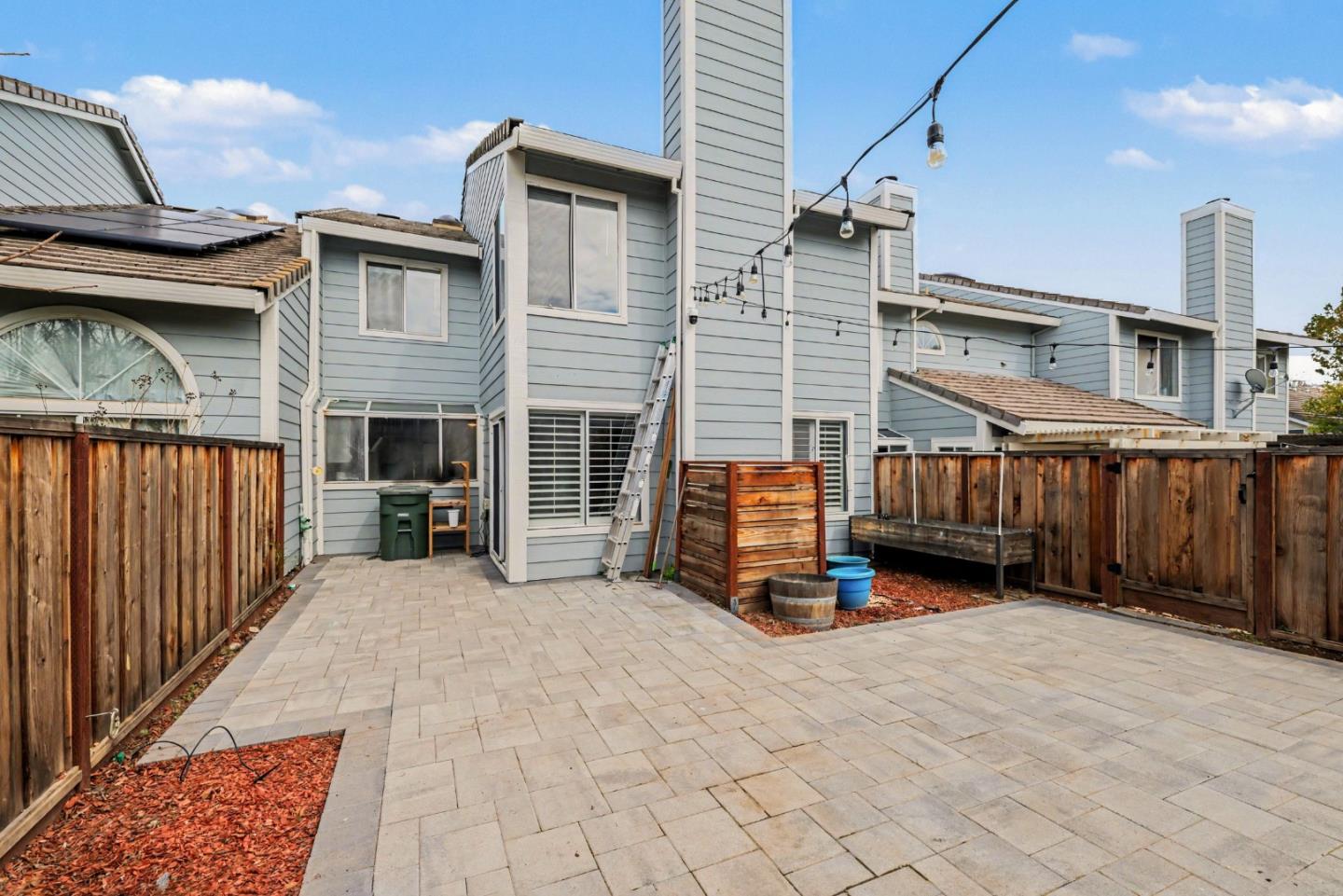 Detail Gallery Image 7 of 27 For 169 Heron Dr, Pittsburg,  CA 94565 - 4 Beds | 2/1 Baths