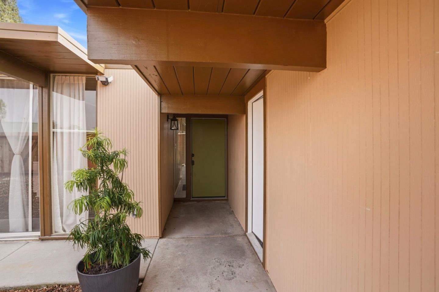 Detail Gallery Image 7 of 33 For 104 Eliza Ct, Foster City,  CA 94404 - 3 Beds | 2 Baths