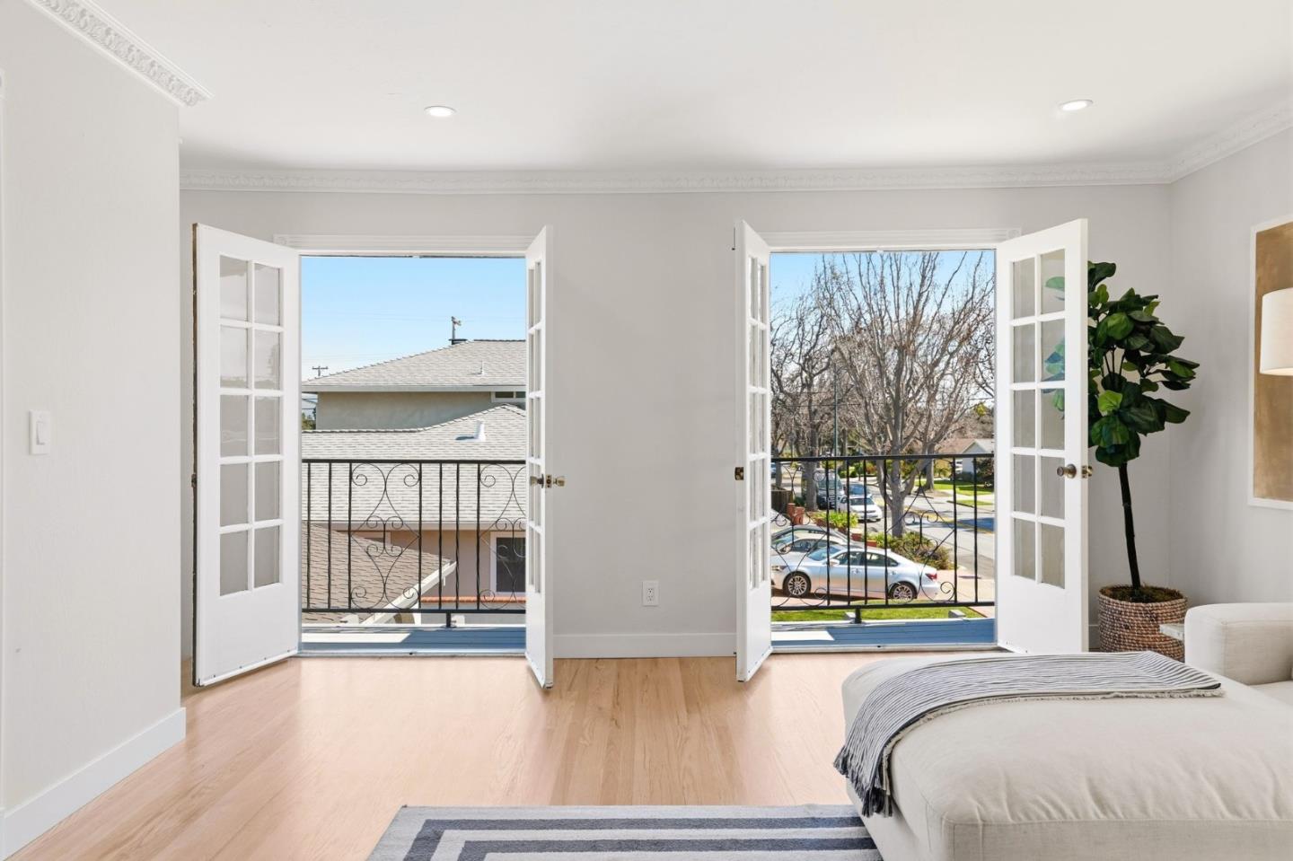 Detail Gallery Image 29 of 75 For 911 Inverness Way, Sunnyvale,  CA 94087 - 4 Beds | 3 Baths