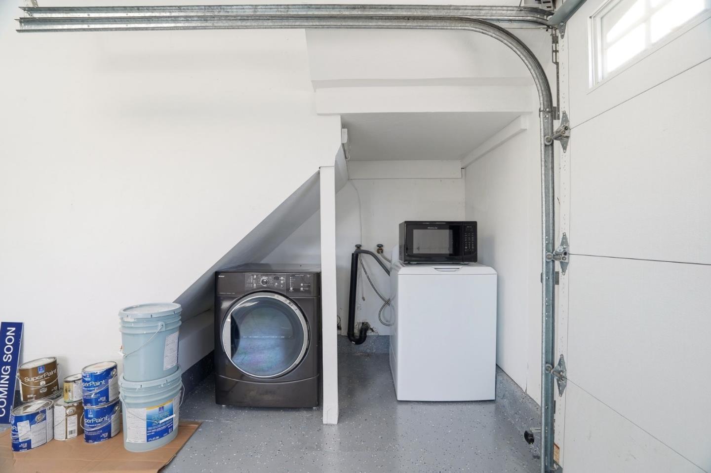 Detail Gallery Image 32 of 75 For 911 Inverness Way, Sunnyvale,  CA 94087 - 4 Beds | 3 Baths