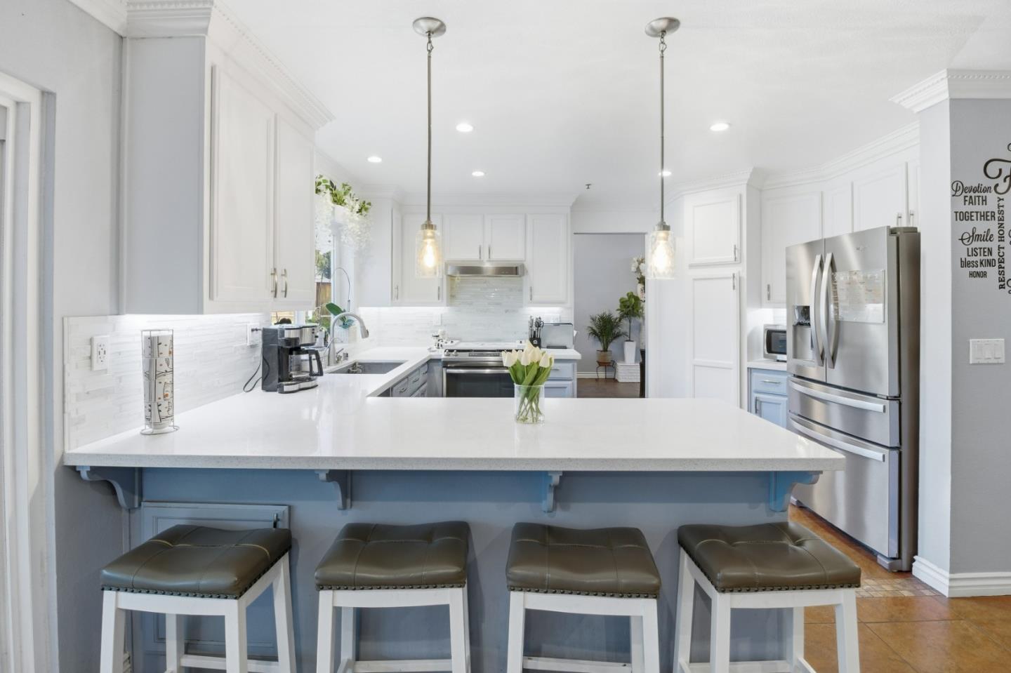 Detail Gallery Image 14 of 43 For 1421 Burgundy Way, Gonzales,  CA 93926 - 5 Beds | 3 Baths