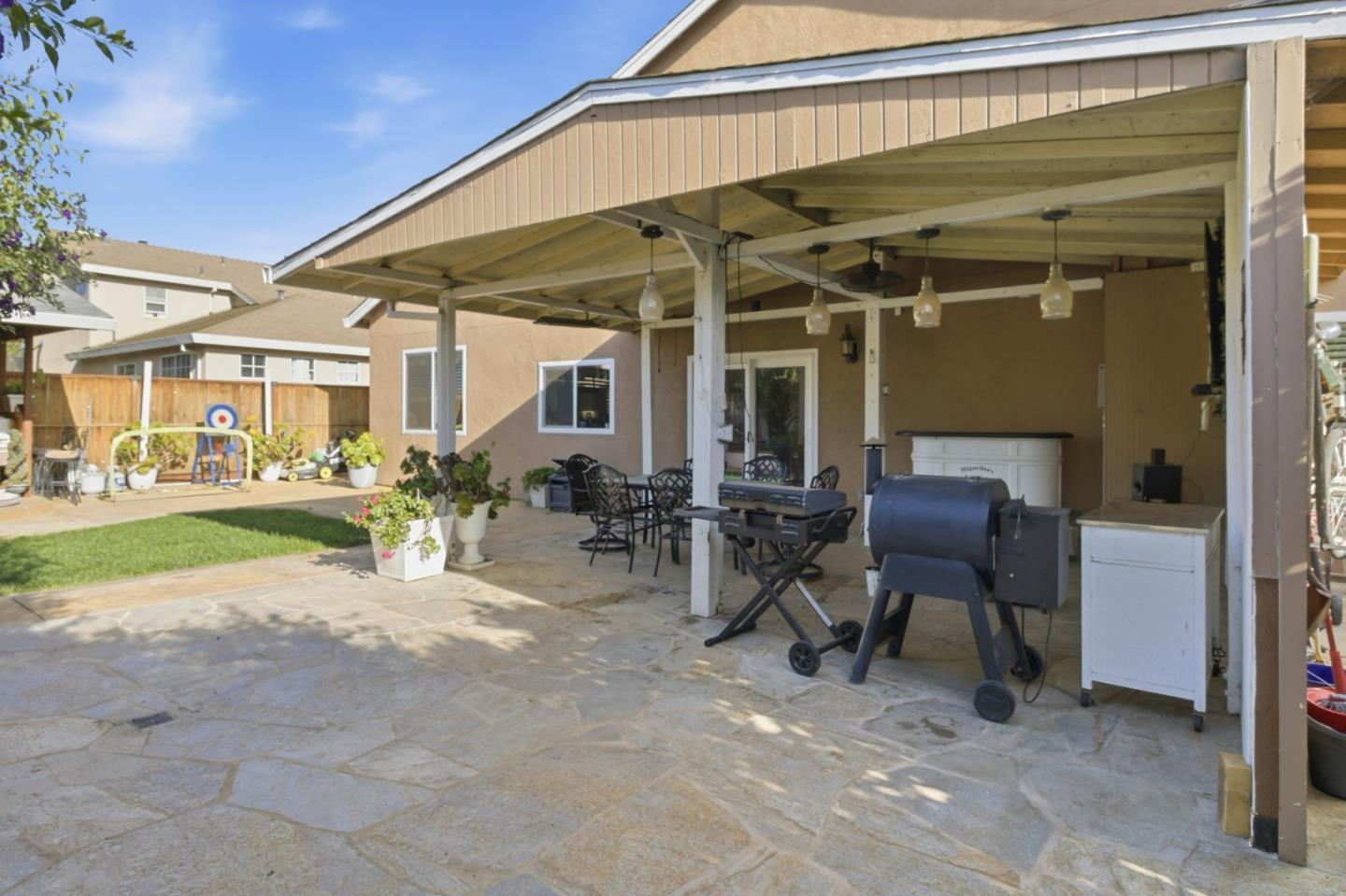 Detail Gallery Image 40 of 43 For 1421 Burgundy Way, Gonzales,  CA 93926 - 5 Beds | 3 Baths