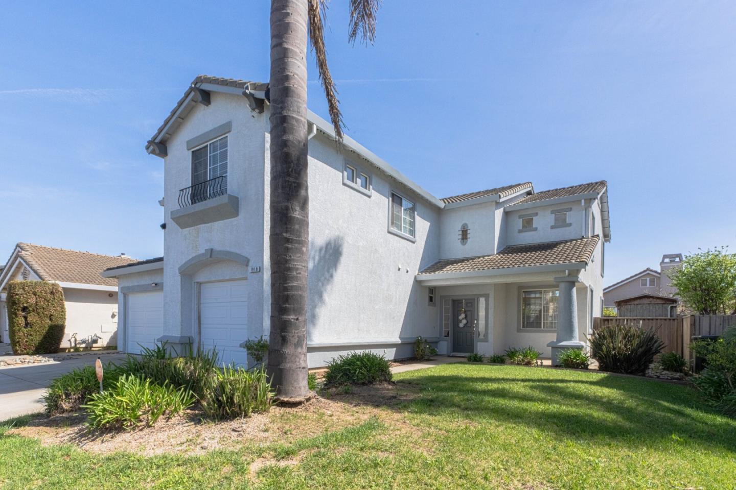 Detail Gallery Image 2 of 39 For 1910 Whitman St, Salinas,  CA 93906 - 3 Beds | 2/1 Baths