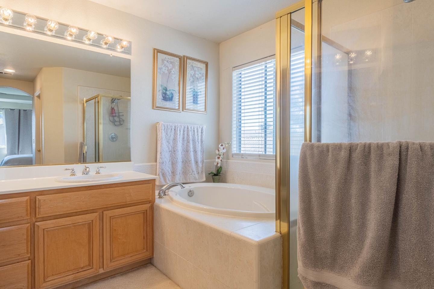 Detail Gallery Image 28 of 39 For 1910 Whitman St, Salinas,  CA 93906 - 3 Beds | 2/1 Baths