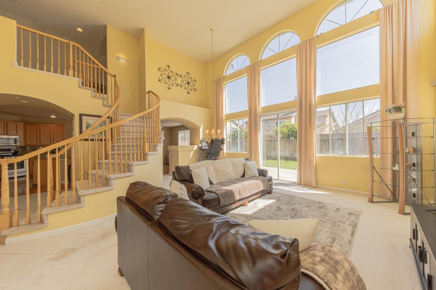 Detail Gallery Image 7 of 39 For 1910 Whitman St, Salinas,  CA 93906 - 3 Beds | 2/1 Baths