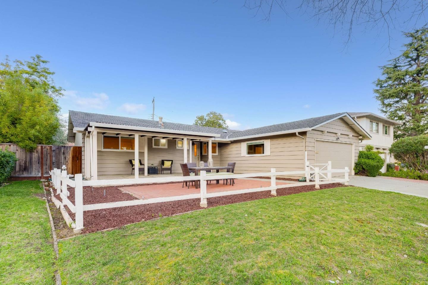 Detail Gallery Image 3 of 51 For 841 Maranta Ave, Sunnyvale,  CA 94087 - 3 Beds | 2 Baths