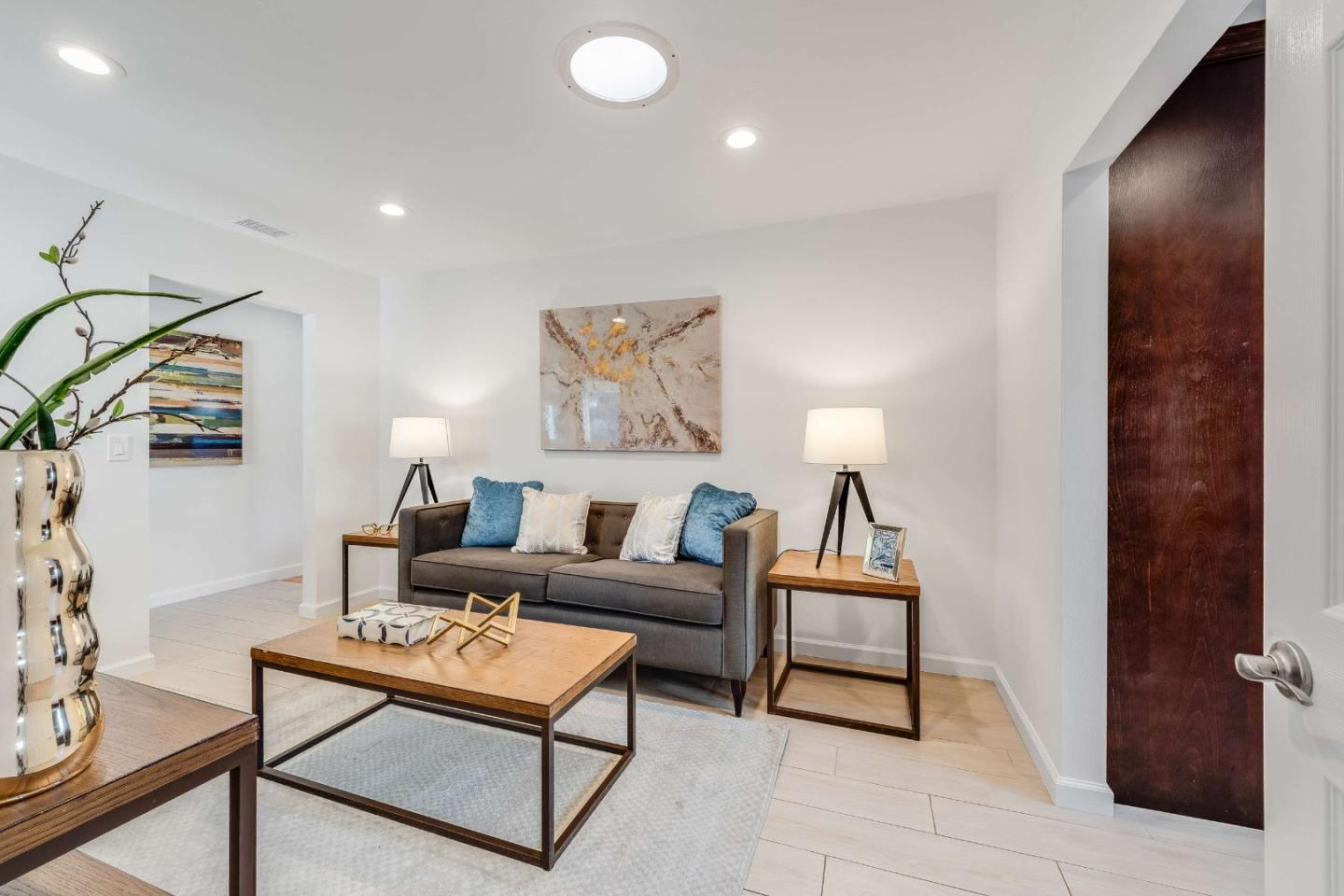 Detail Gallery Image 7 of 51 For 841 Maranta Ave, Sunnyvale,  CA 94087 - 3 Beds | 2 Baths