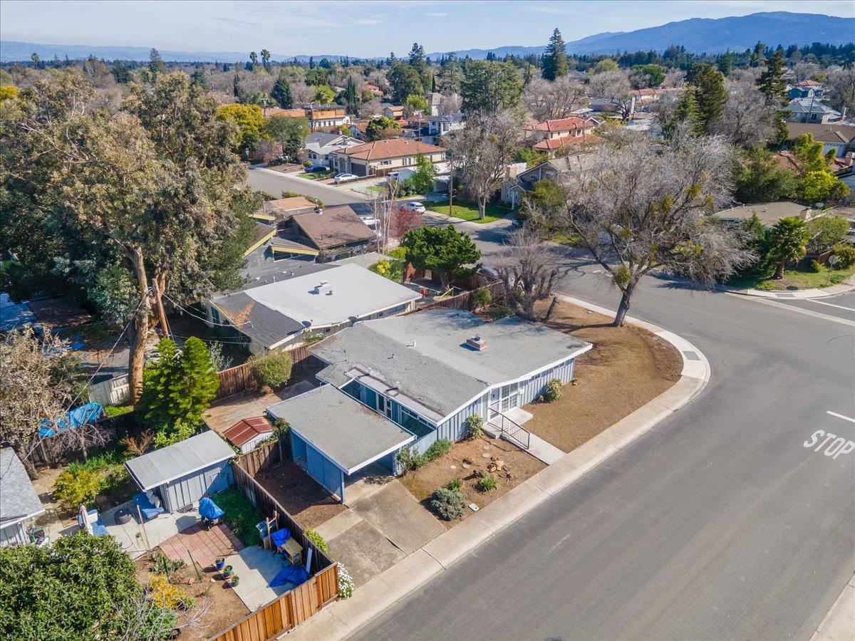 Detail Gallery Image 4 of 32 For 18891 Tilson Dr, Cupertino,  CA 95014 - 3 Beds | 1 Baths