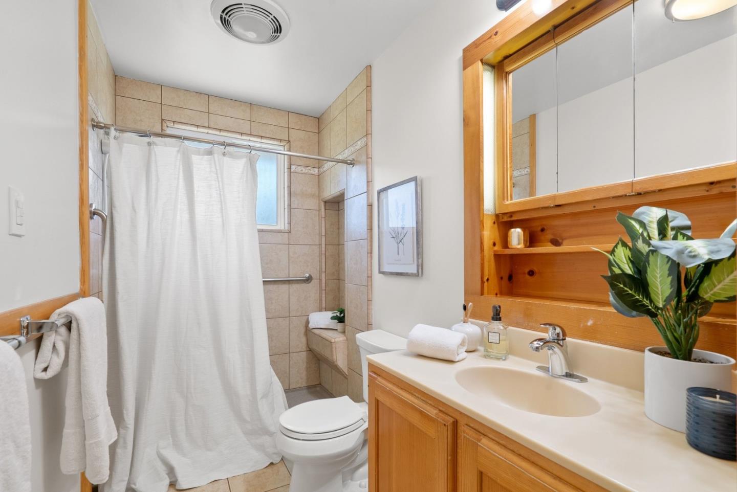 Detail Gallery Image 24 of 46 For 125 Mcgivern Way, Santa Cruz,  CA 95060 - 4 Beds | 3 Baths