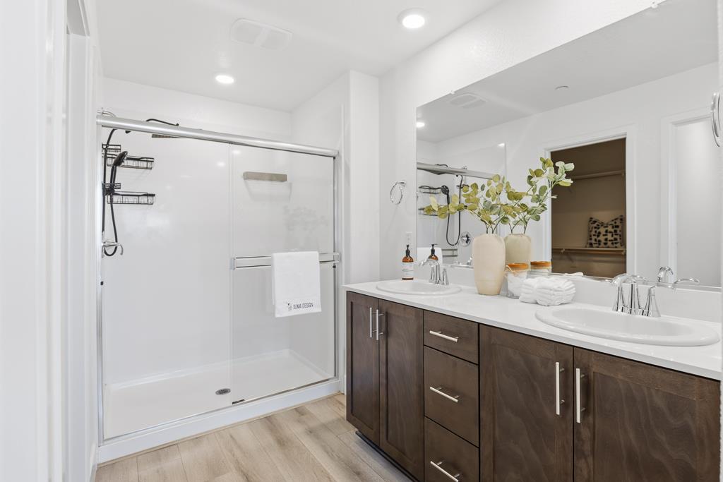 Detail Gallery Image 14 of 24 For 24704 Manzanita St, Hayward,  CA 94545 - 3 Beds | 2/1 Baths