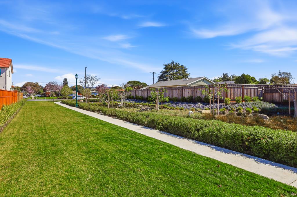 Detail Gallery Image 23 of 24 For 24704 Manzanita St, Hayward,  CA 94545 - 3 Beds | 2/1 Baths