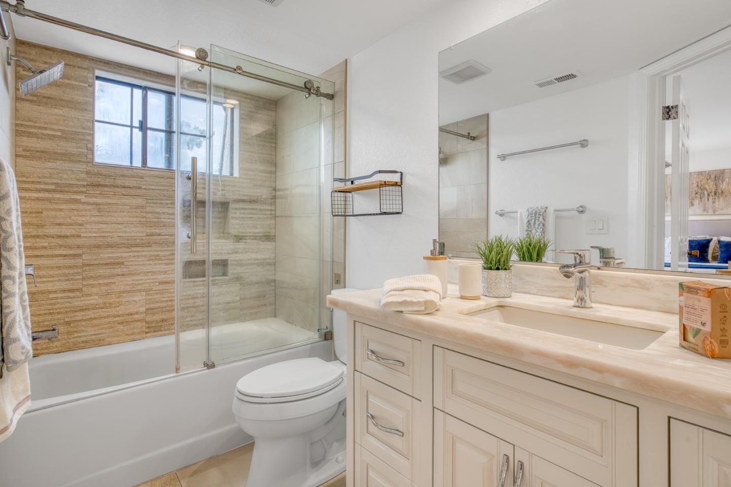 Photo #17: ML82036917 Listing: Photo #17