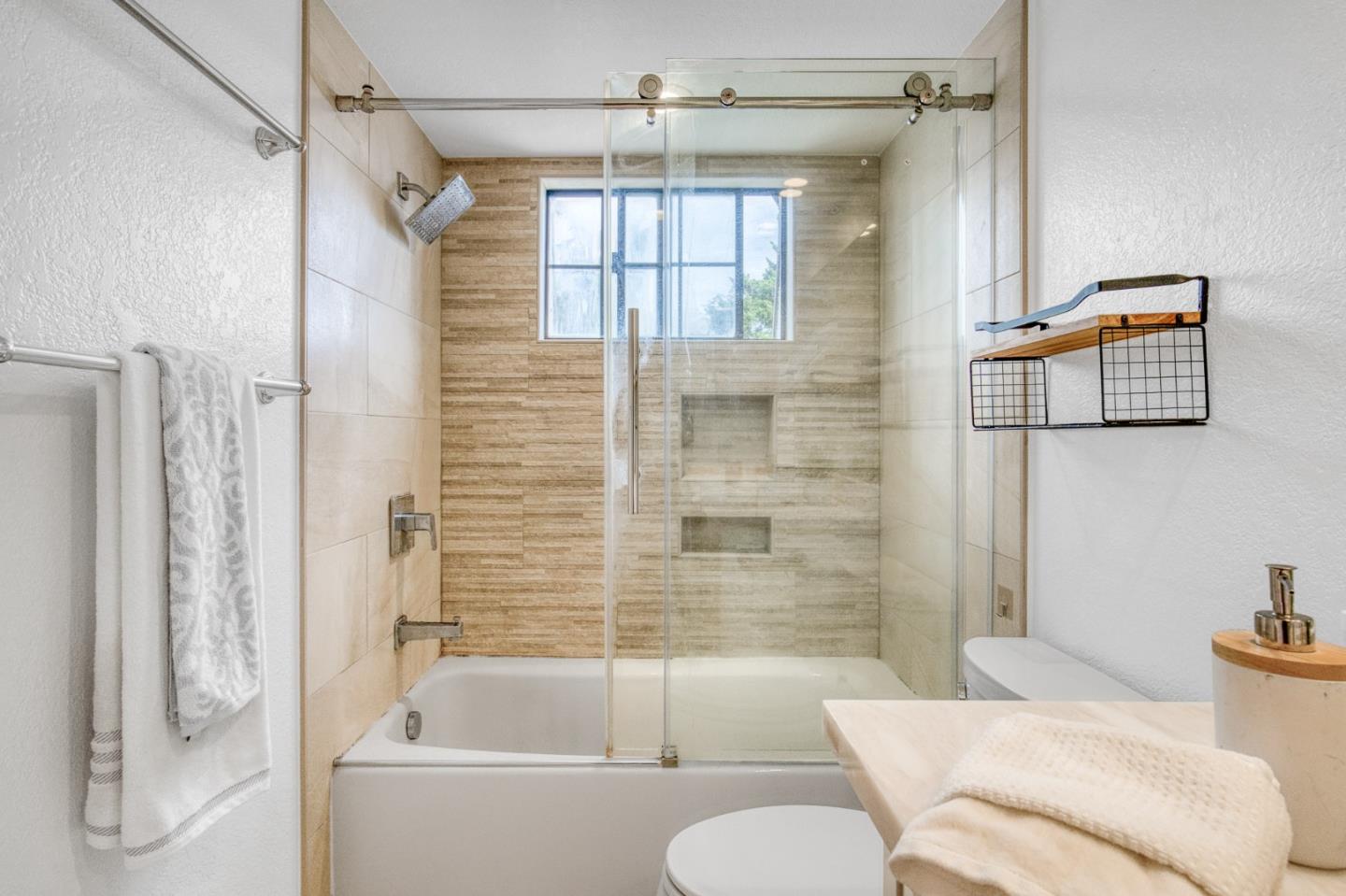 Photo #18: ML82036917 Listing: Photo #18