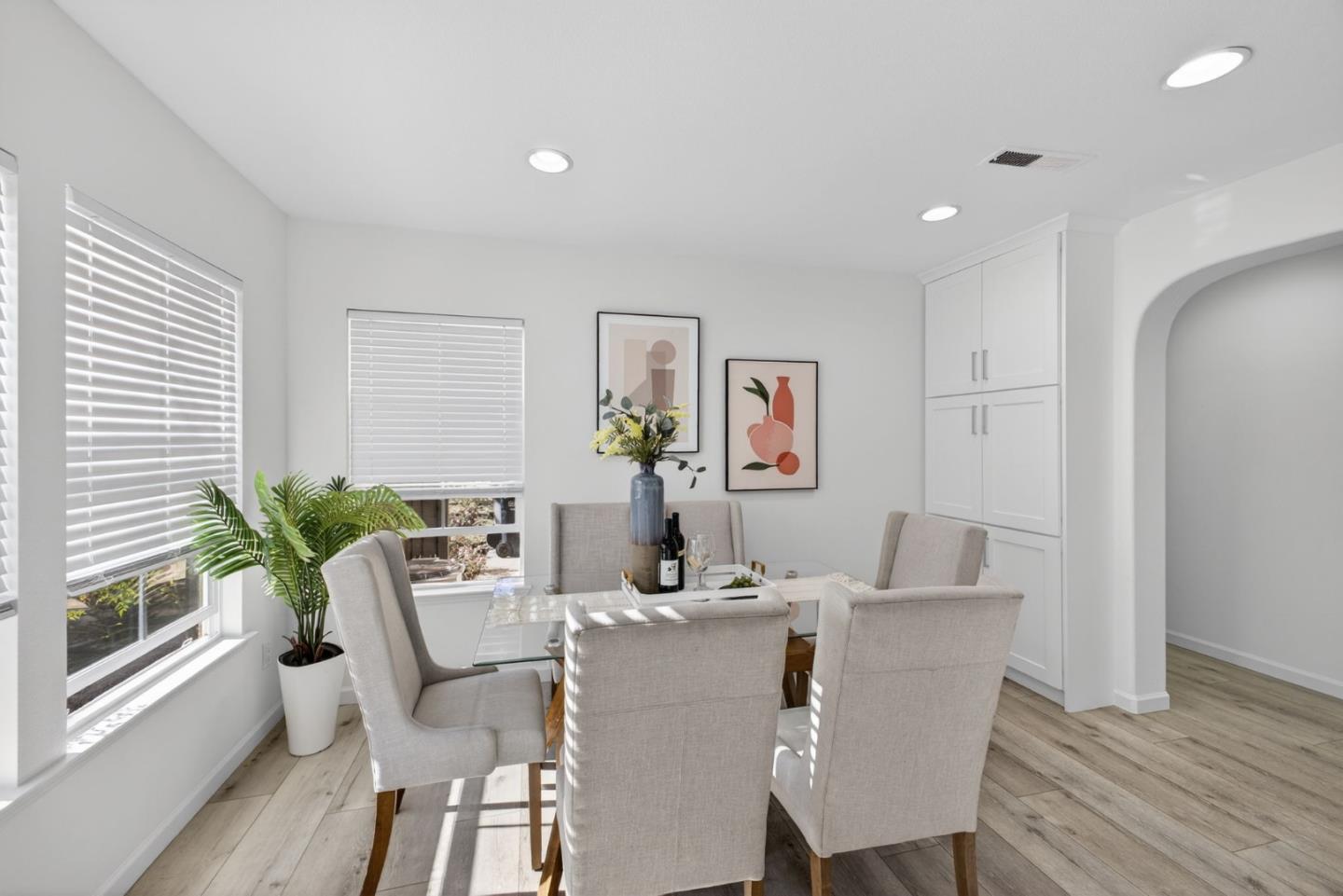 Photo #22: ML82036918 Listing: Photo #22