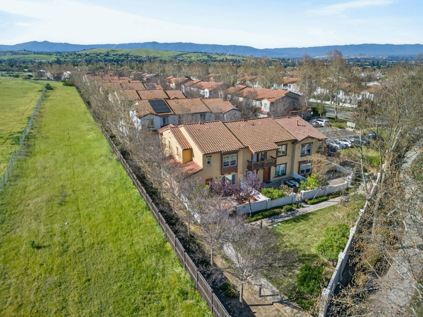 Photo #5: ML82036918 Listing: Photo #5