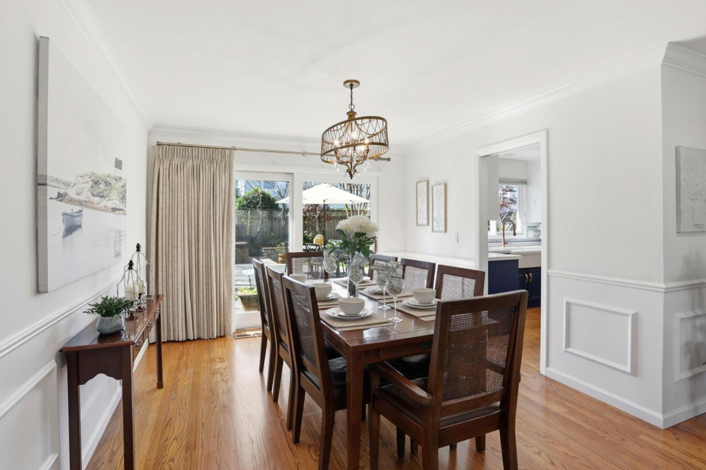 Detail Gallery Image 11 of 41 For 2613 Fairdell Dr, San Jose,  CA 95125 - 5 Beds | 3 Baths