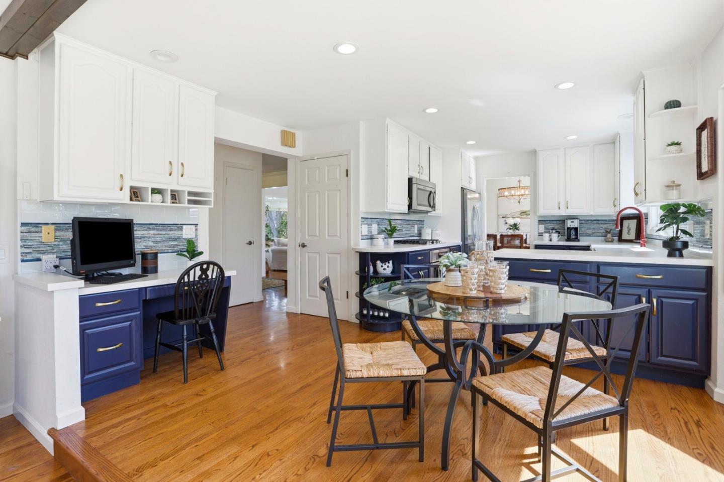 Detail Gallery Image 15 of 41 For 2613 Fairdell Dr, San Jose,  CA 95125 - 5 Beds | 3 Baths