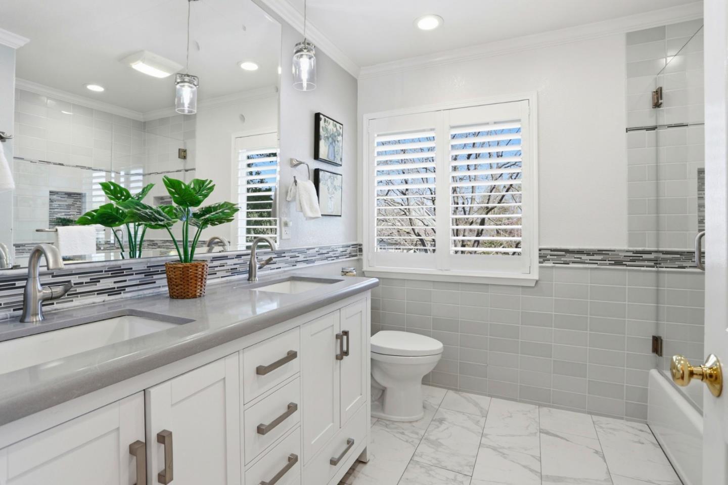 Detail Gallery Image 24 of 41 For 2613 Fairdell Dr, San Jose,  CA 95125 - 5 Beds | 3 Baths